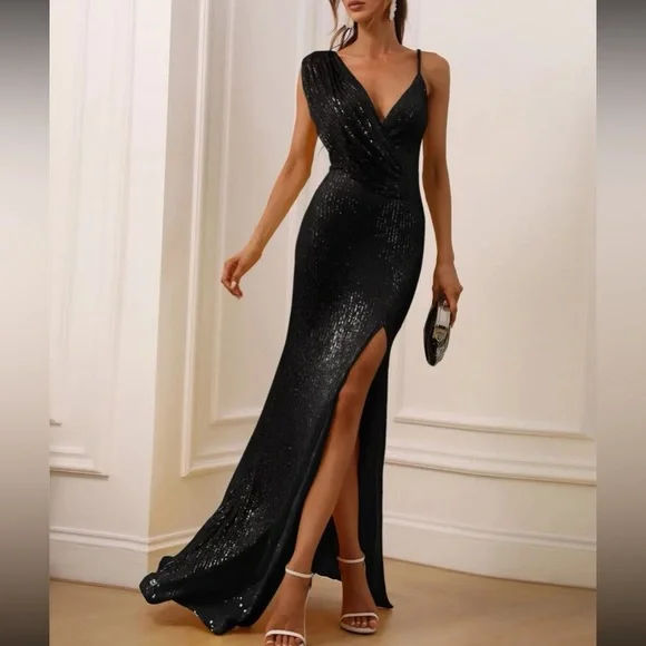 Luxe slit thigh party sequins dress - Picture 3 of 8